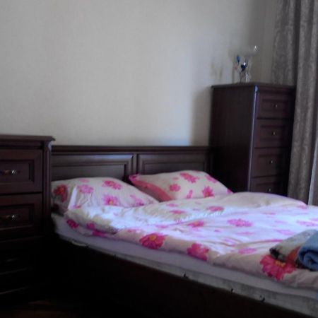 Comfortable Flat Near The Dnieper River In Kiev Exterior foto